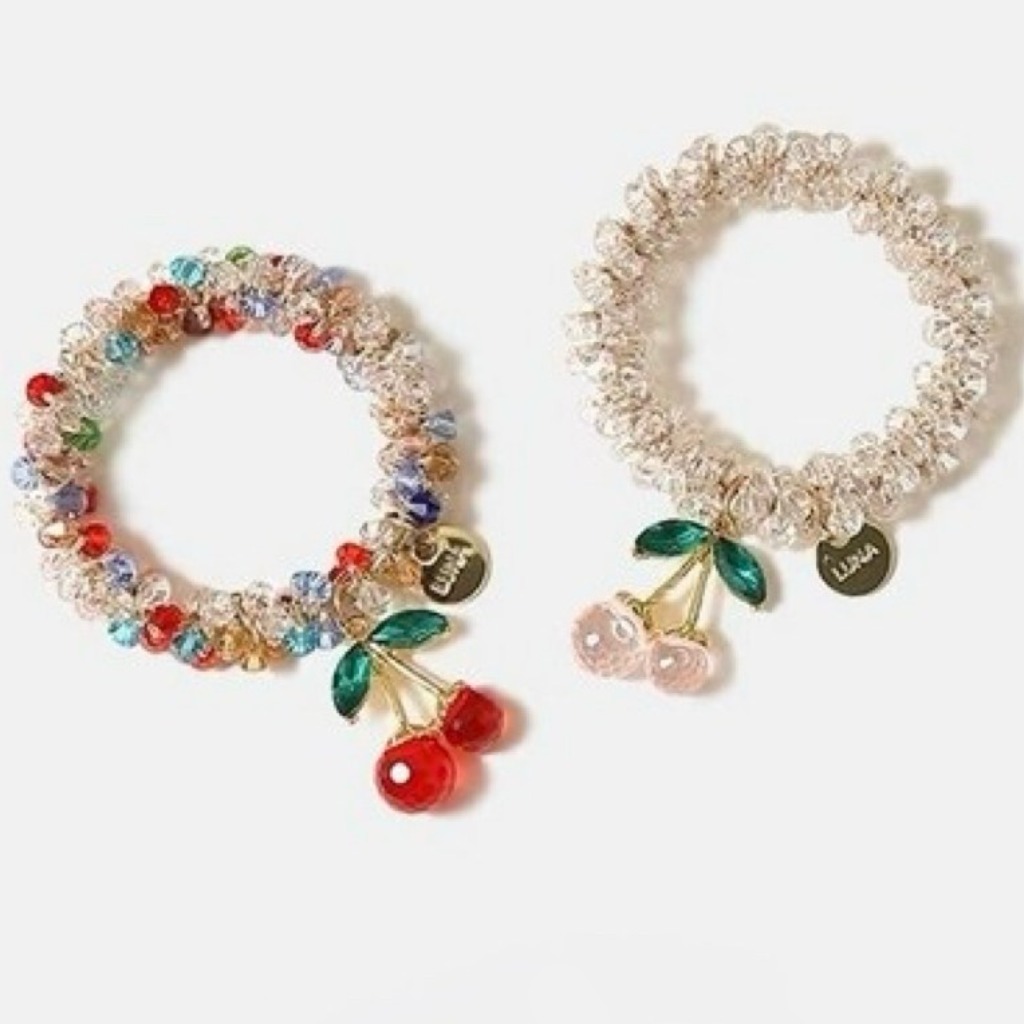 "LCLC" 이쁜 데일리 헤어끈 크리스탈 팔찌 투웨이 헤어밴드 여아 앵두포인트 포니테일 머리끈 헤어고무줄 1개 8,800원