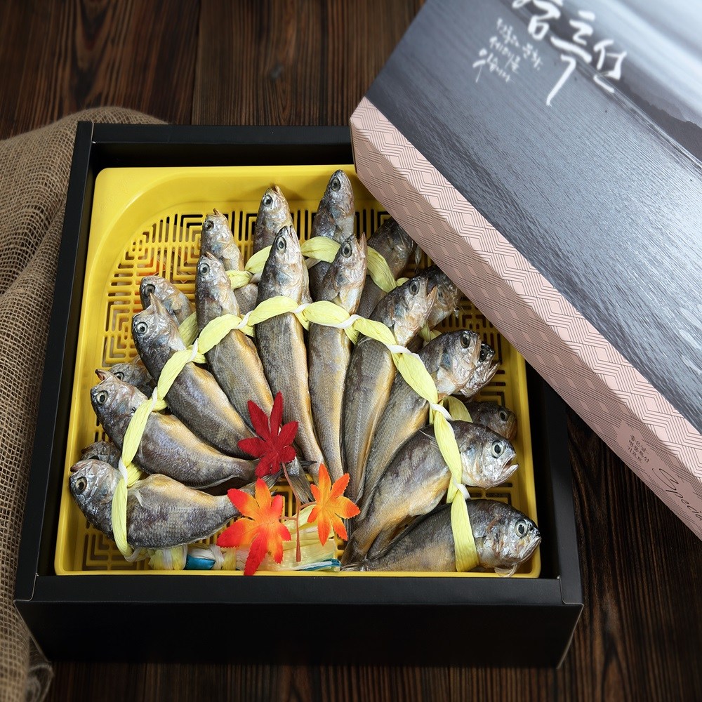 영광 법성포굴비 실속형 장대20미 2.0-2.1 kg 이상 가정용 선물용 제수용 생선 장줄 명절 선물세트 122,500원