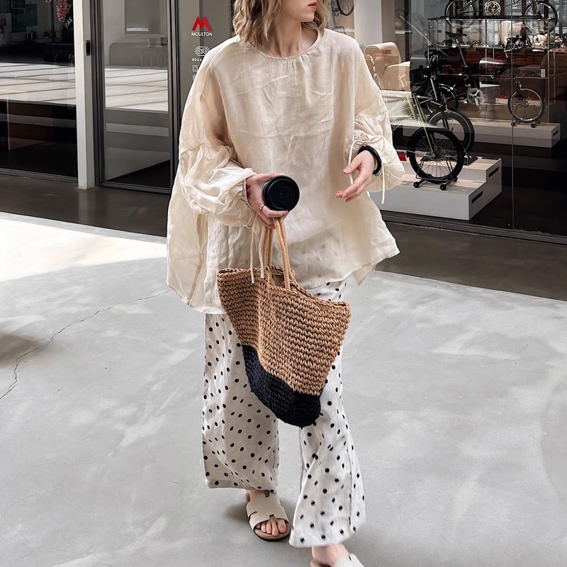 퀸앤조이 린넨의 계절 로니에 스트링 벌룬소매 블라우스 75,800원