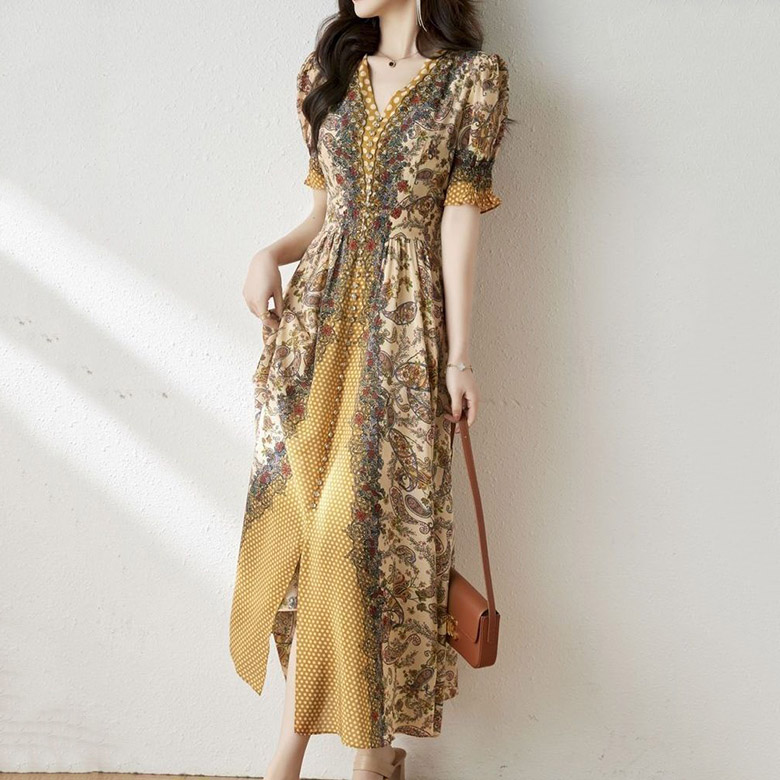 POMTOR 여름 반팔 플라워 원피스 브이넥 미디 기장 허리 슬림해 보이는 롱 스커트 여성 빅사이즈 셔츠 롱 원피스 29,880원