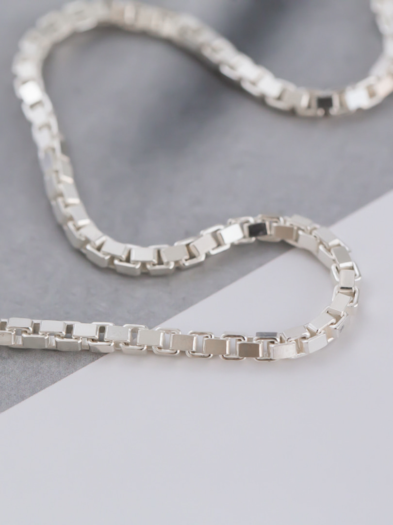 모두디자이너 실버925 클래식 3mm 사각 볼드 박스 체인 롱 남자 여자 커플 목걸이줄 G 204,800원