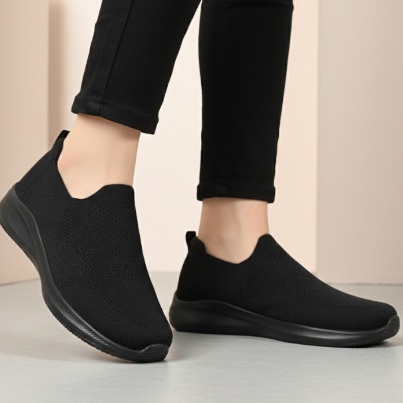 월드컵 남 여 초경량 논슬립 NEW 발 볼 편한 가볍고 쿠션좋은 폭신폭신한 슬립온 54,990원