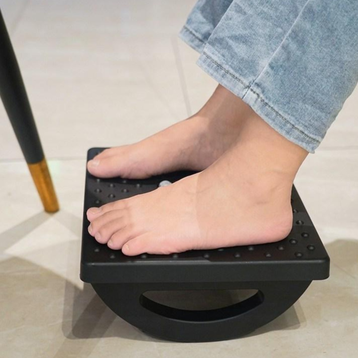온리코 스윙 커브형 반원 발 받침대, 블랙 6,900원