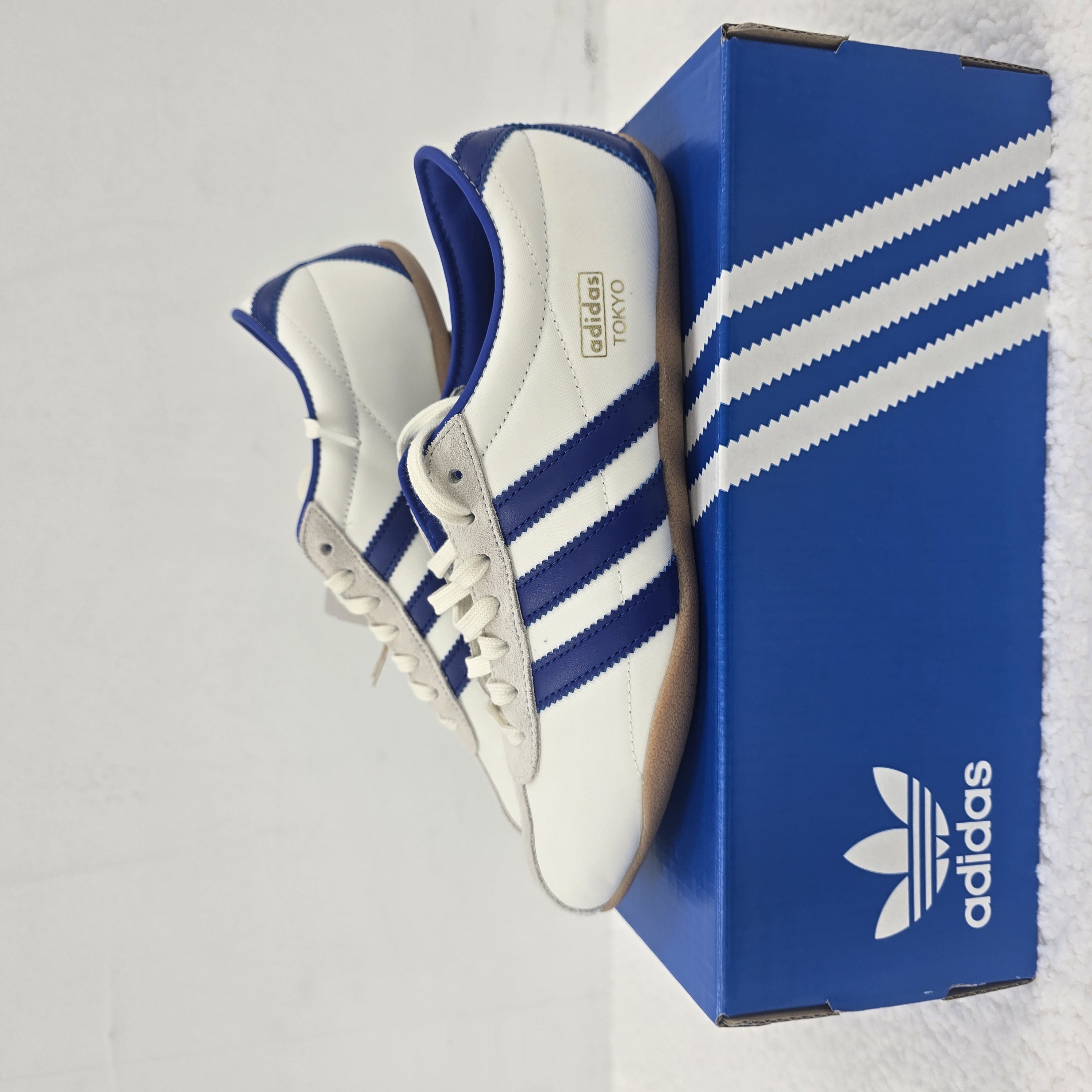 아디다스 도쿄 클래식 스니커즈 단화 남여공용 경량 커플화 데일리 패션화 98,000원
