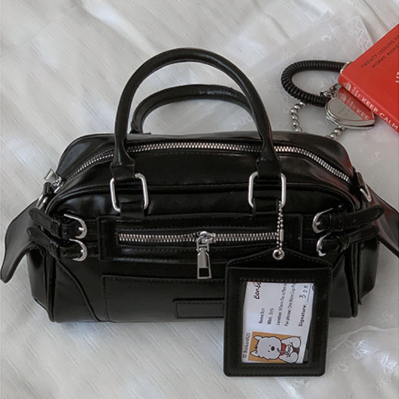 B&C.Room 볼링 핸드백 바이커 스타일 여성 크로스백 활용도 높은 패션 여성 숄더백 출타가방 여성 핸드백 여성 가방 명품가방세일 무지 가방 28,990원