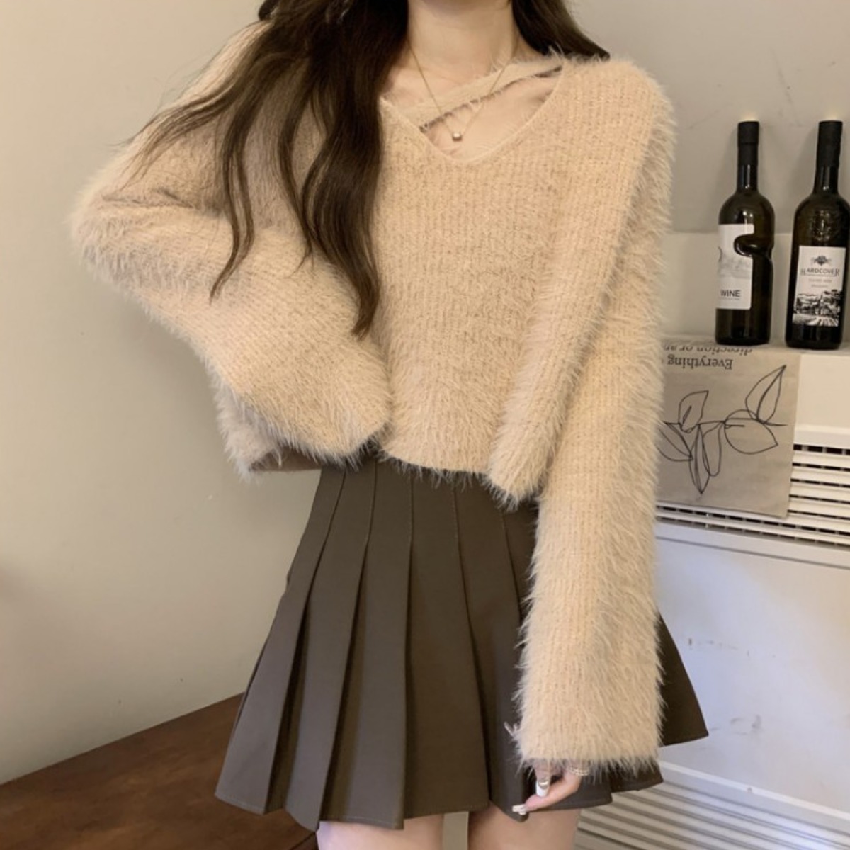 데일리 퍼지 V넥 스트랩 크롭 긴팔 니트 SSH-165 28,730원