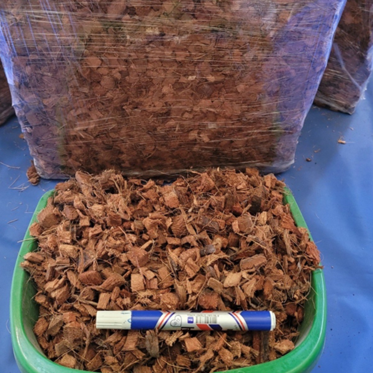 코코칩 압축형 3개 2개 멀칭 분갈이흙 파충류바닥재 코코넛바크 코코넛칩, 1세트 31,000원