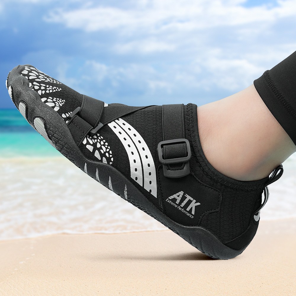 SSOOSS 커플 아쿠아슈즈 워터슈즈 아동 키즈 물놀이 신발 아쿠아삭스 서핑슈즈 RD7Q20B 18,500원