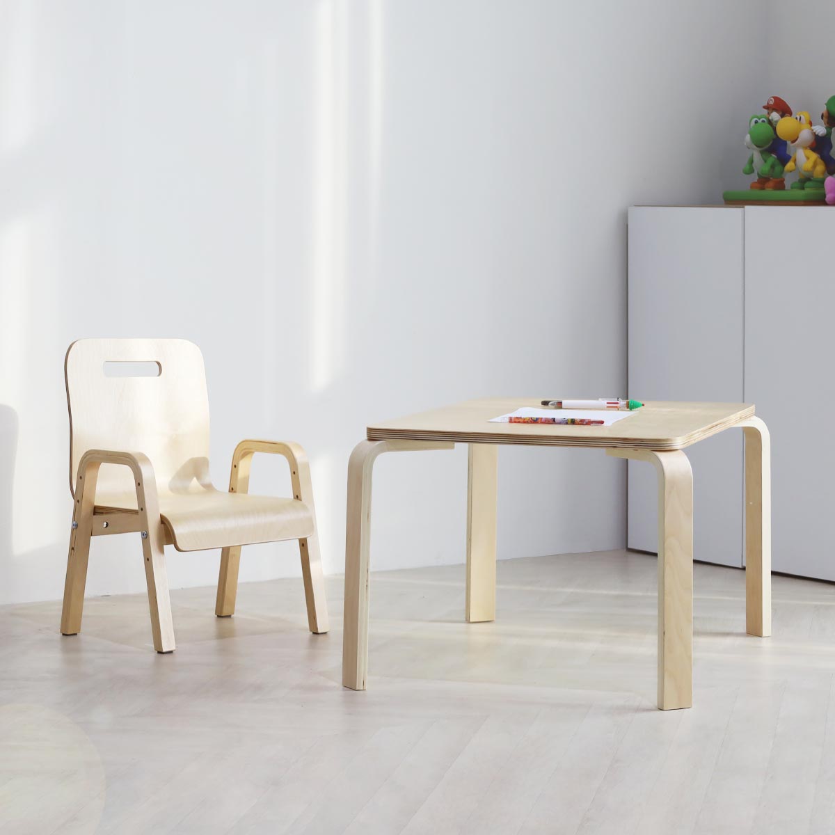 일루일루 프로스 어린이 책상 의자 세트 높이조절체어 1개 책상 1개 2단계 다리포함 80,800원