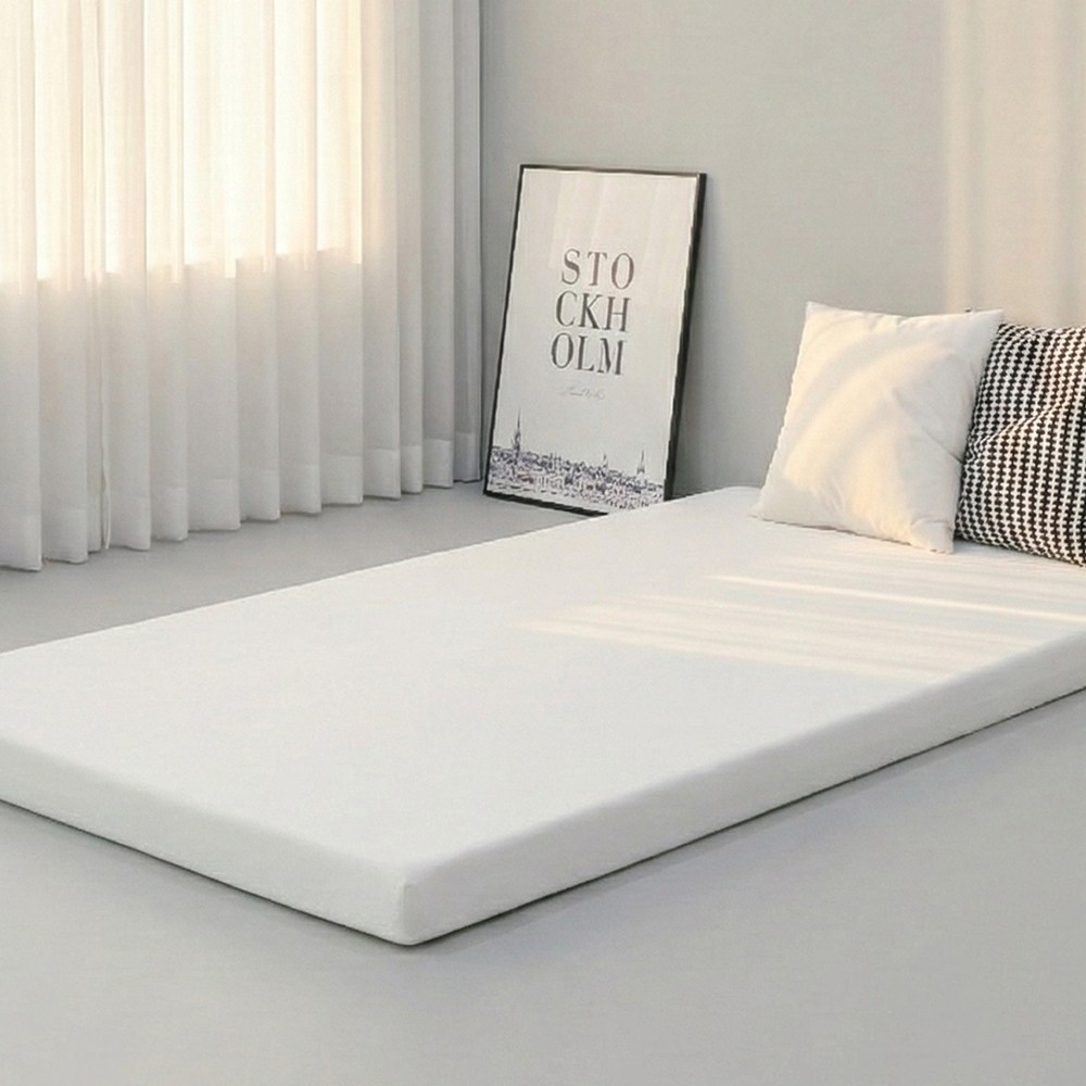 아라홈 쫀쫀한 메모리폼 토퍼 접이식 바닥이불 침대 캠핑 차박 매트리스(멀티/슈퍼 싱글/퀸) 52,080원