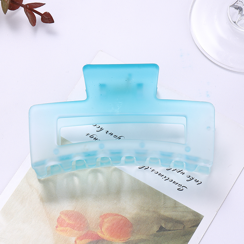 수스다 반달 아크릴 나비 집게핀 무광 그라데이션 사각 헤어핀 255 4,500원