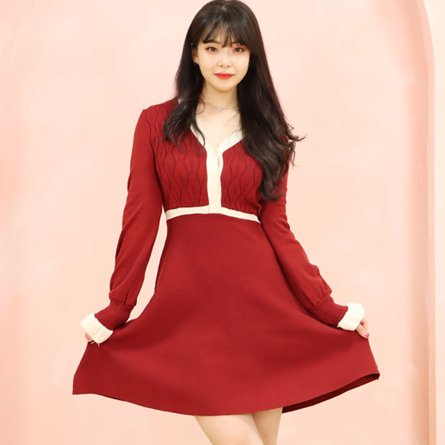 페이퍼먼츠 버튼 브이넥 배색 라인 소매 프릴 플레어 원피스 12945 25,370원