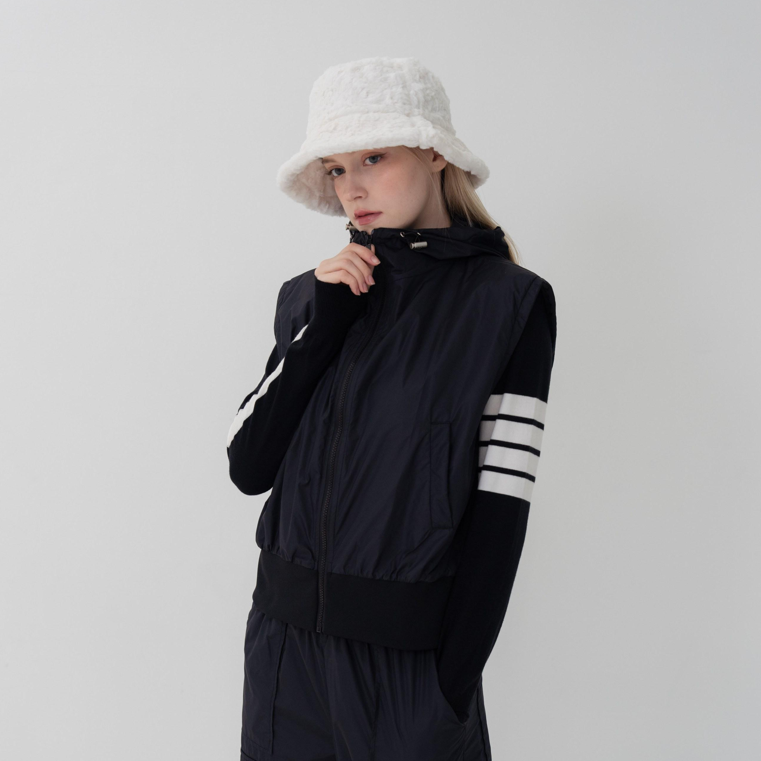 아델라이크 패딩조끼 상하세트 빅사이즈여성골프웨어 패딩바지 골프패딩팬츠 패딩10부팬츠 골프상하세트 88사이즈여성골프웨어 겨울 파크골프옷 방풍바지 기모팬츠 겨울골프바지 여성골프웨어 189,000원