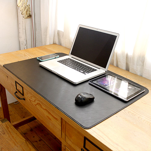 오션스블루 아리아라 VIP를 위한 가죽 메탈 데스크패드 800 시리즈 데스크매트 61,800원