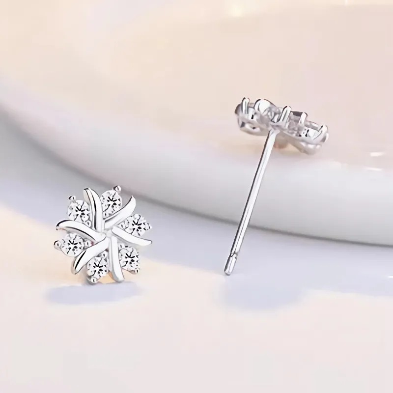 LOVFAS 눈꽃큐빅 이어링 여성 귀걸이 100% 은침 여성 은귀걸이 순은999 악세사리 17,000원
