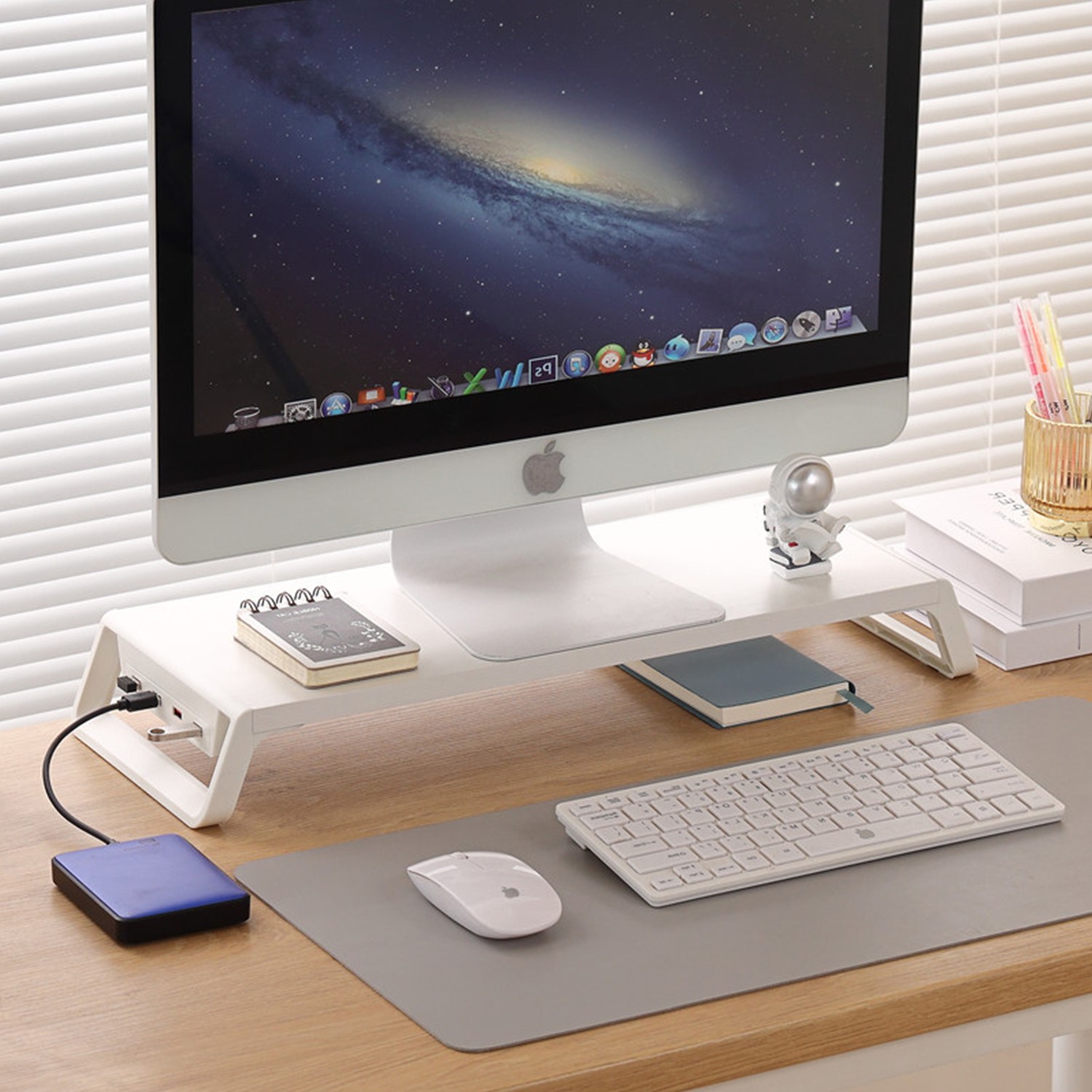 차르미콜 모니터 받침대 USB허브 4구 2.0포트 책상정리 키보드수납 스탠드, 화이트 26,800원