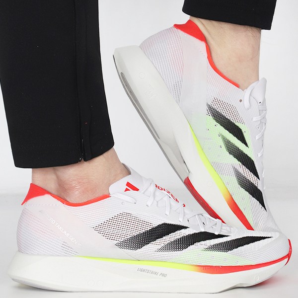 아디다스 런닝화 운동화 AdiZero 타쿠미 센 10 M 화이트-옐로우-레드-블랙 3S 142,000원