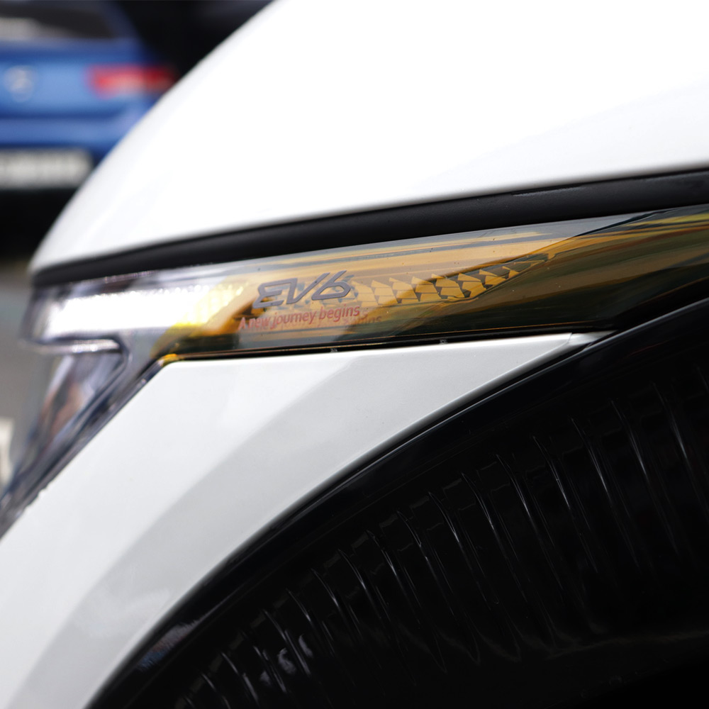 [비브랜드]와이앤유 레터링 로고 포인트 헤드라이트 리플렉터 데칼스티커 실외 드레스업 보호필름 EV6 호환 6,000원