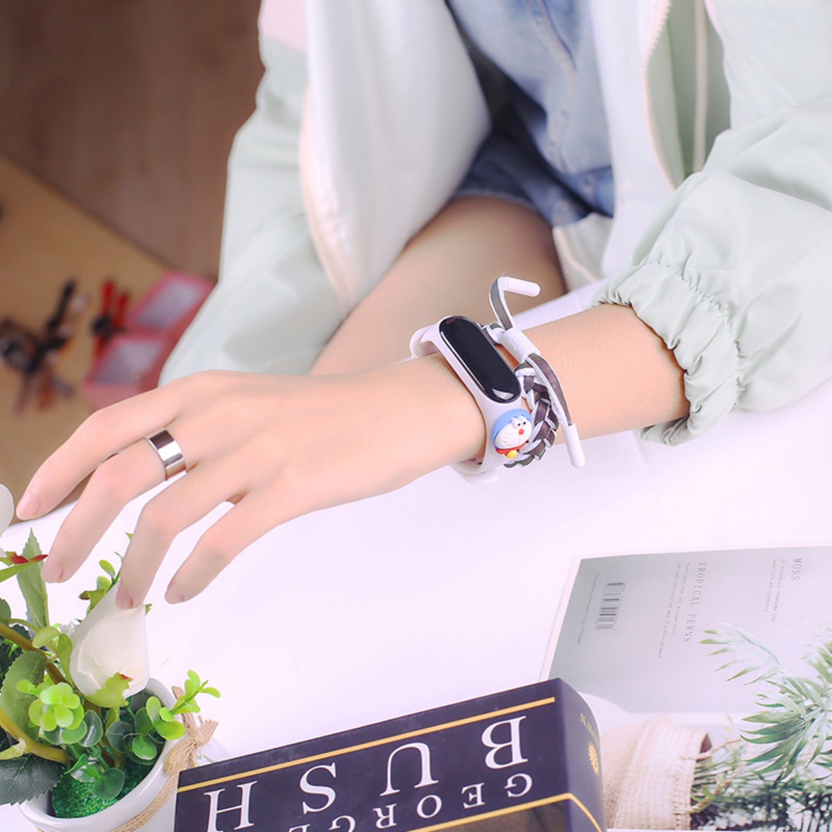 (당일발송)남.여 어린이 LED 동물 캐릭터 손목시계 초등학생 유치원 어린이집 교회 각종학원등 조카생일 입학 졸업 선물로도 좋아요 6,900원