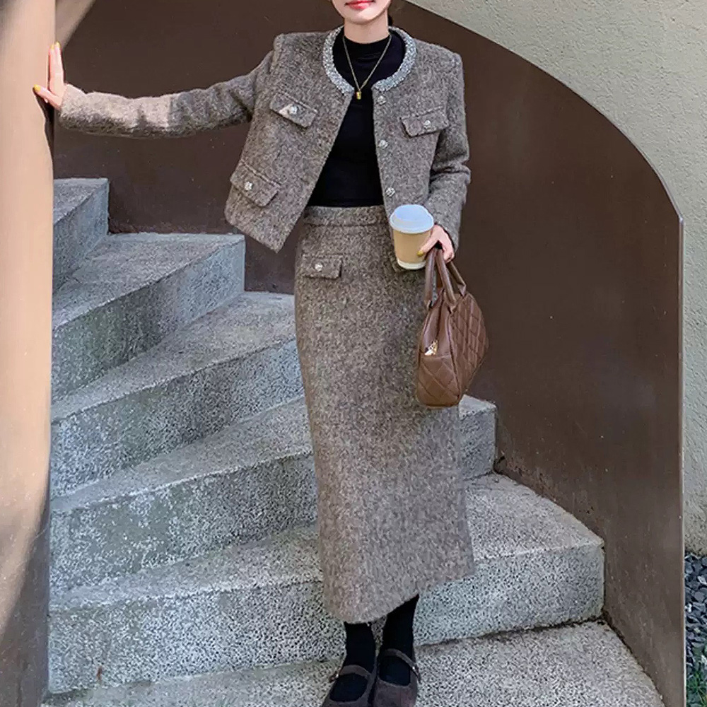 페이퍼먼츠 톤올리 스커트 정장 투피스 세트 11711 99,600원