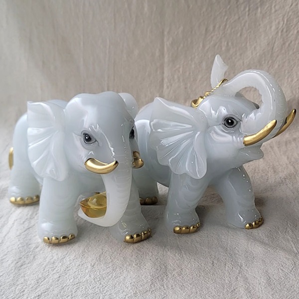 아네샵 대형 비취 백옥 코끼리 장식품 코끼리 조각상 풍수 인테리어 돈 들어오는 장식 소품 100,000원