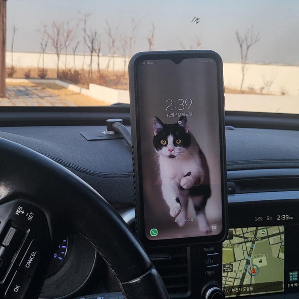 제노믹스 차량용 대쉬보드 마그네틱 스마트폰 거치대 멀티 부착용 JS-200, 1개 19,800원