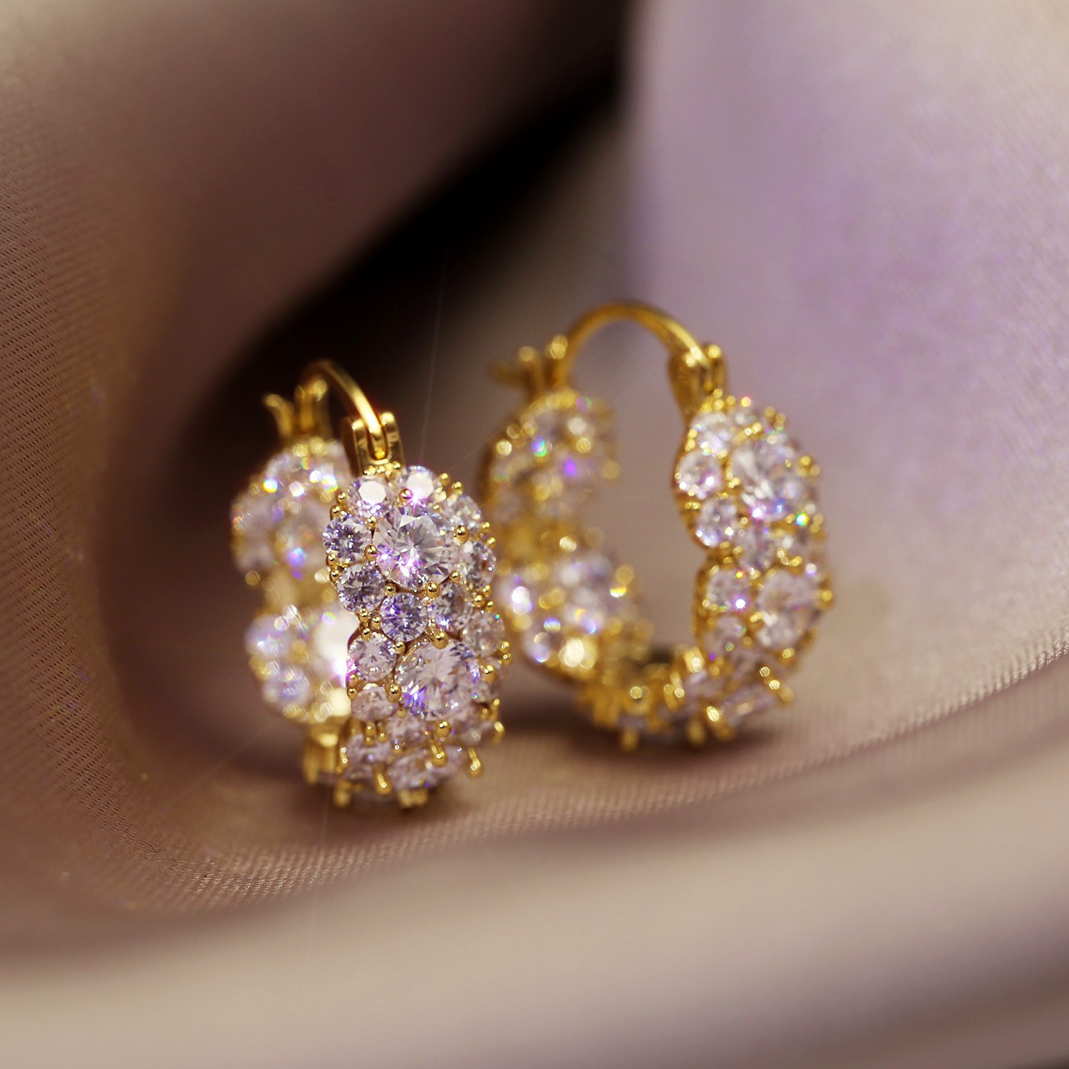 WICKM 럭셔리 반짝이는 지르코니아 링여성 귀걸이 14K 도금 패션 액세서리 29,800원