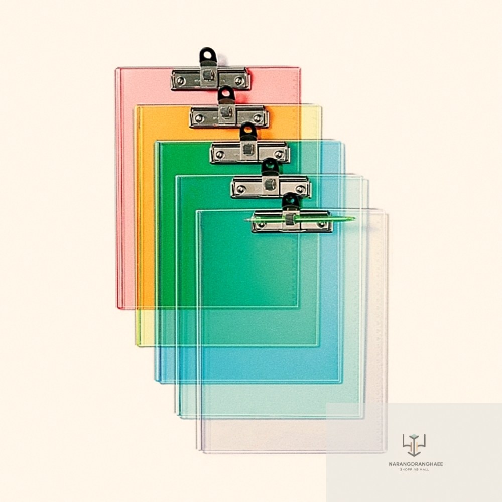 [투명 클립보드] 문화 A4 펜홀더 포함형 3,400원