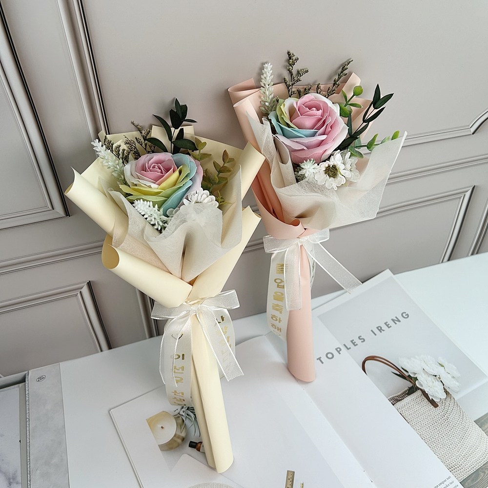 스승의날 선생님께 졸업 입학 꽃다발 한송이 비누꽃 솝플라워 유치원 초등학교 어린이집, 무지개(옐로), 1개 6,900원