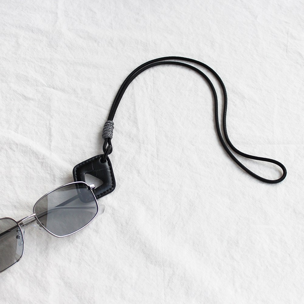 라피던트 안경줄 마름모 홀더 여행용 선글라스 목걸이 9,500원