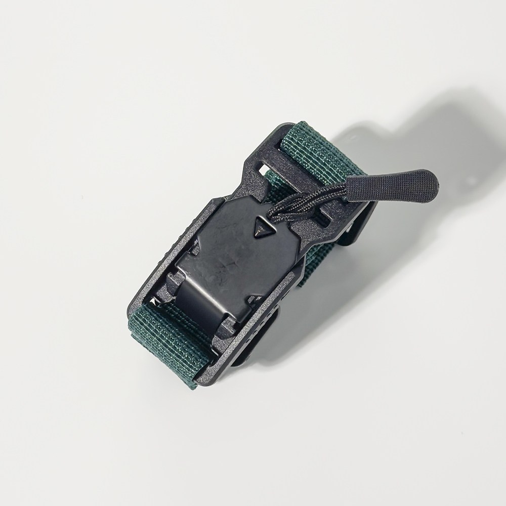 쏘이온 책가방 배낭 흘러내림방지 자석 버클 가슴 스트랩 9,900원