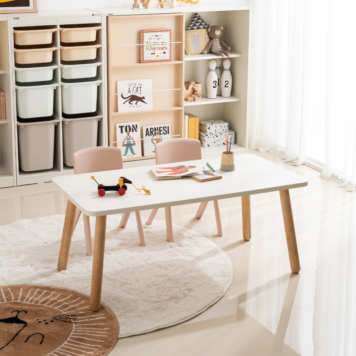 리바트 꼼므 1200 아이책상+의자 세트 (화이트/베이지) 168,000원