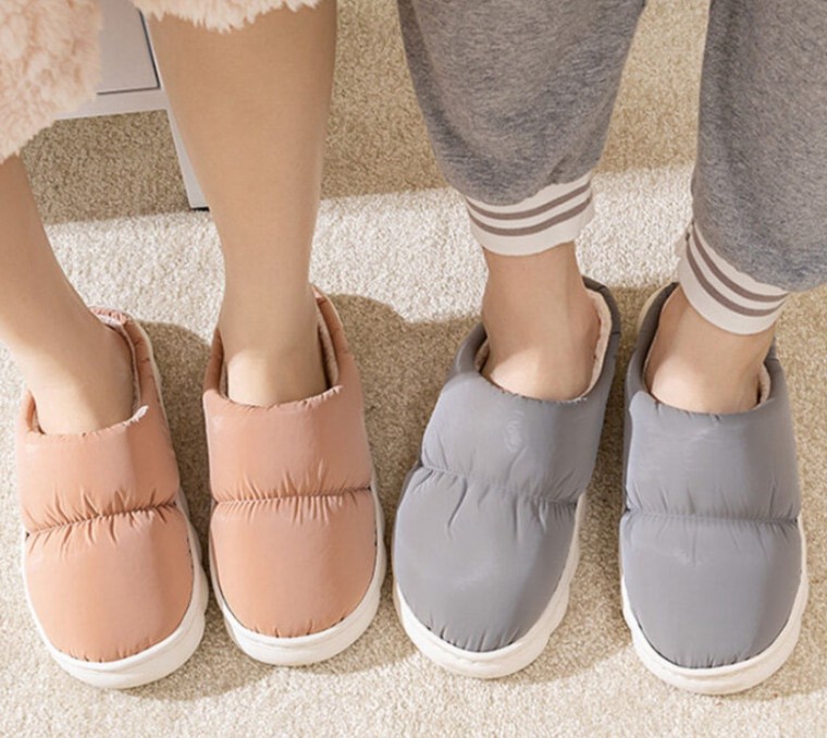 남녀공용 겨울 방한 패딩 털 슬리퍼 실내화 방수 슬립온 사무실 커플 17,880원