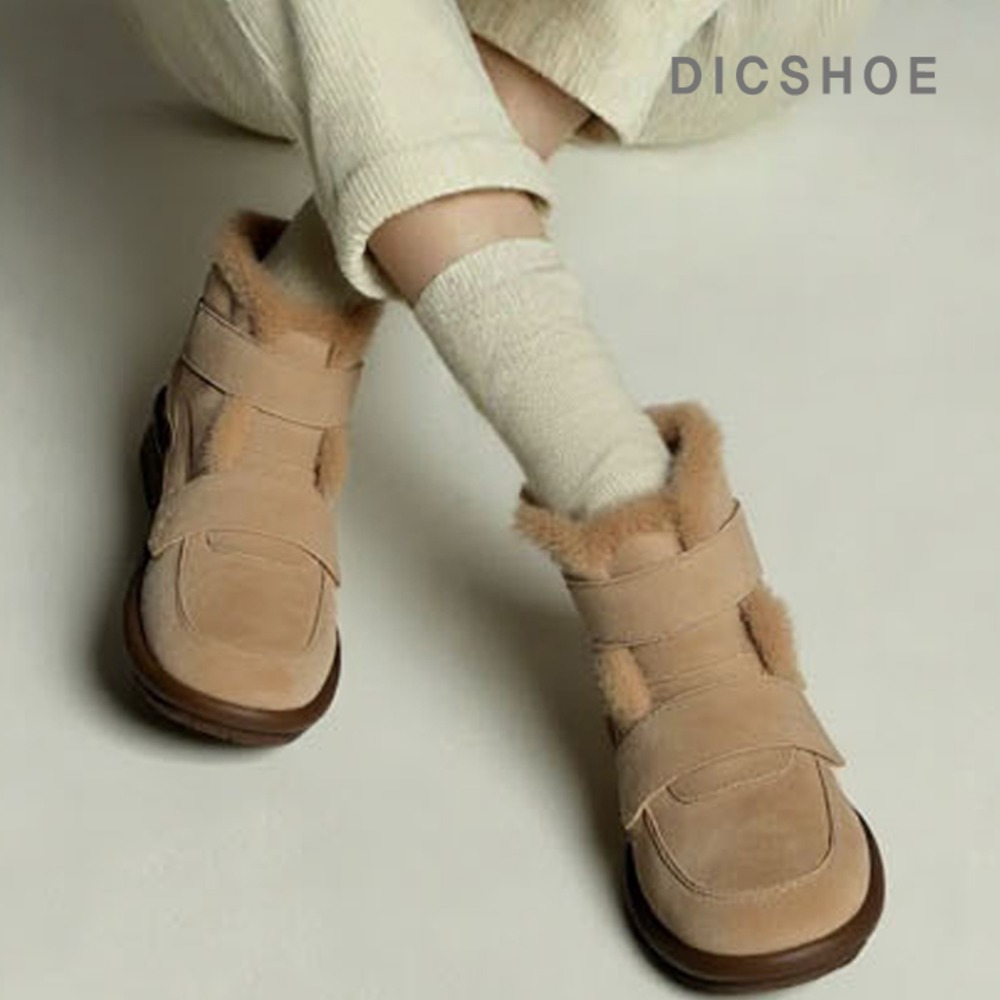 딕슈 여성 퍼 안감 더블 벨크로 스웨이드 방한화 앵클 숏 부츠 3cm BTWS339 61,500원