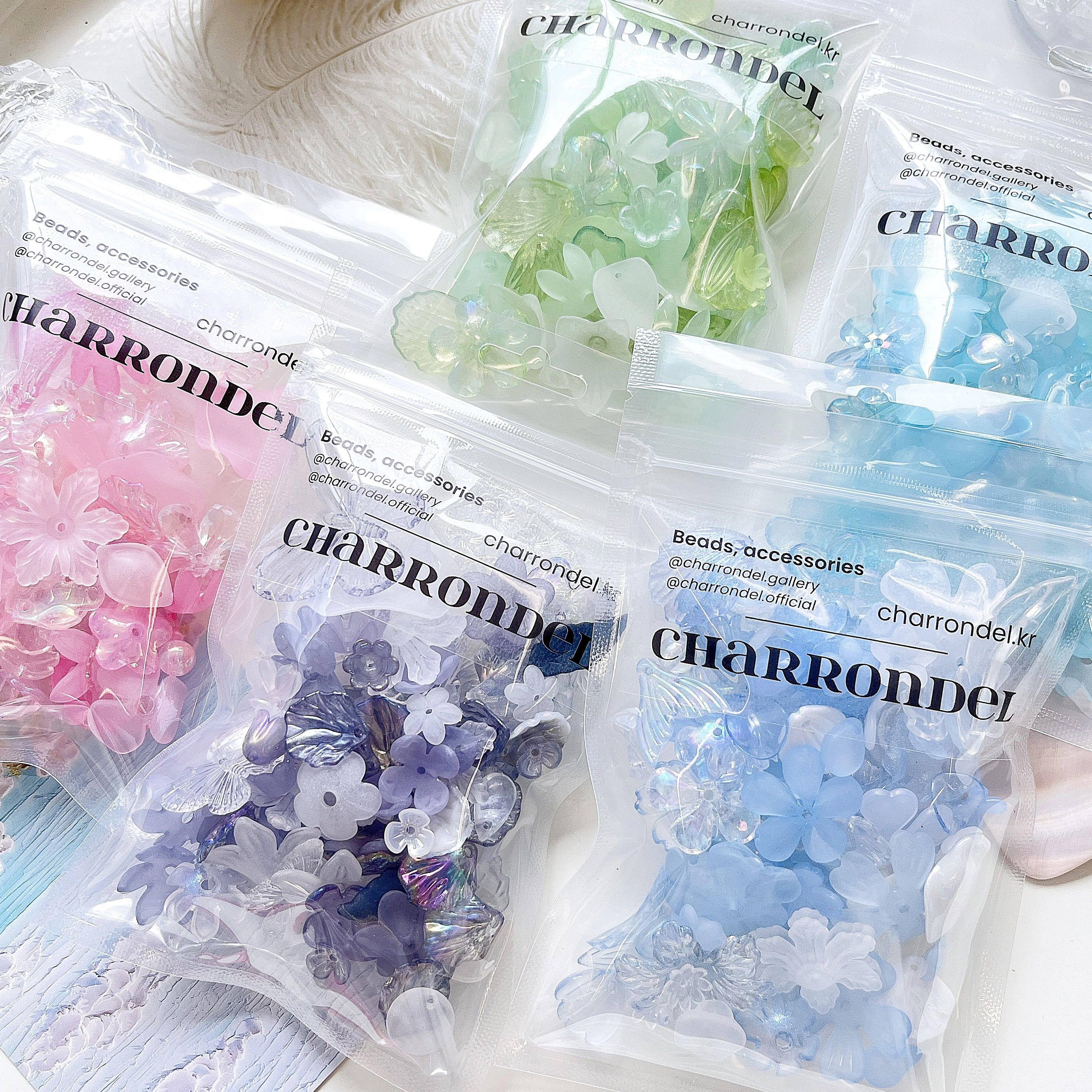 샤론델 아크릴 플라워 비즈스쿱 1-3032-9 비즈공예 끈갈피 매듭팔찌재료 8,900원
