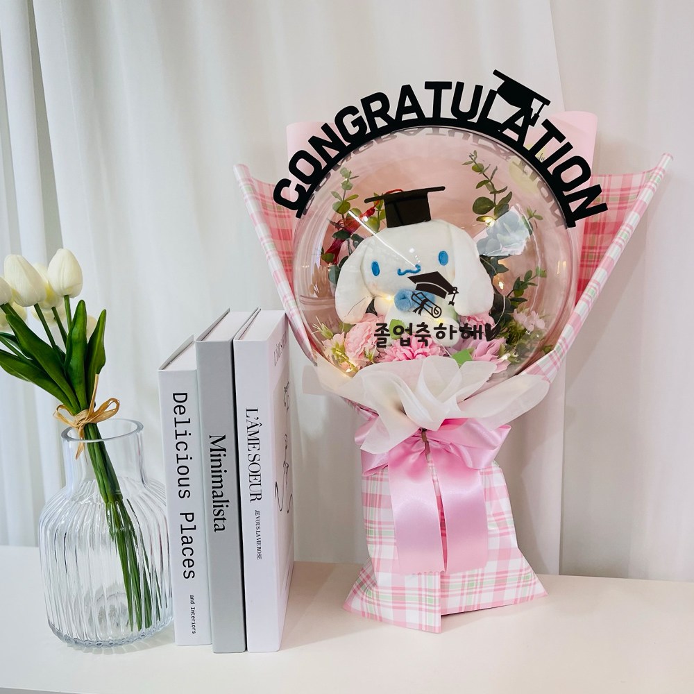 러블리팜 조화 사랑스러운 산리오 졸업 매직벌룬 꽃다발 + 레터링 토퍼 + LED조명 세트 42,900원