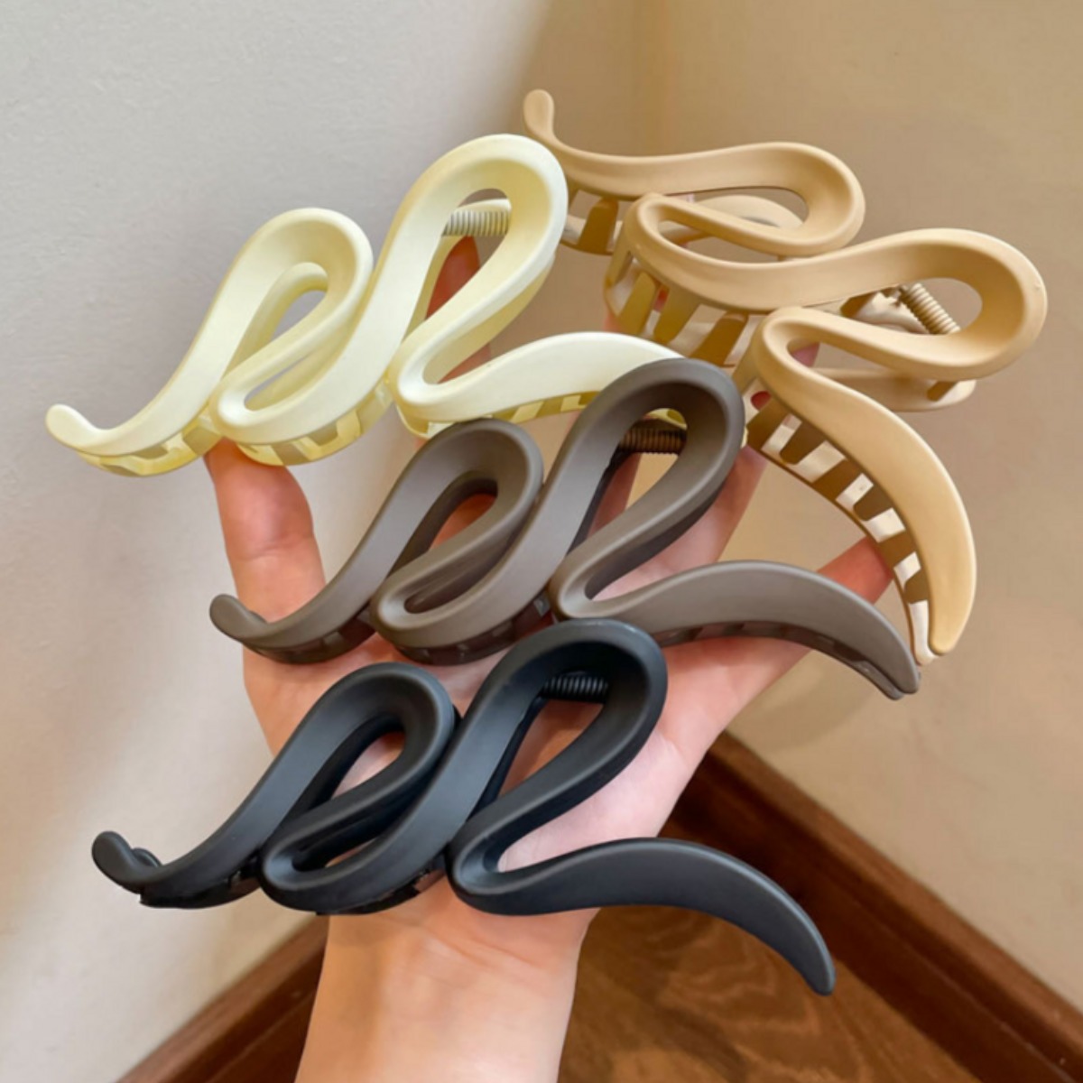 바겐플래닛 숱많은 머리 집게핀 파도 머리 집게 8,870원