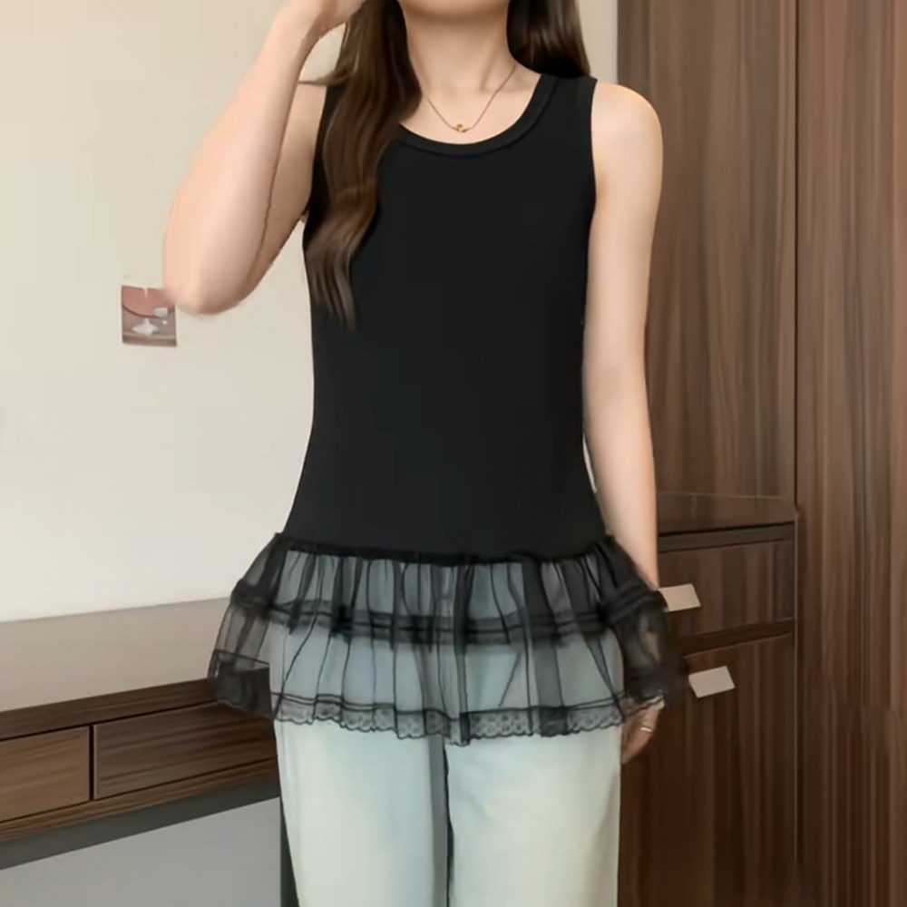 ROYALBELLE 여성 라운드넥 레이스 밑단 민소매 겹쳐 입기 슬림핏 이너 나시 K041716 16,400원