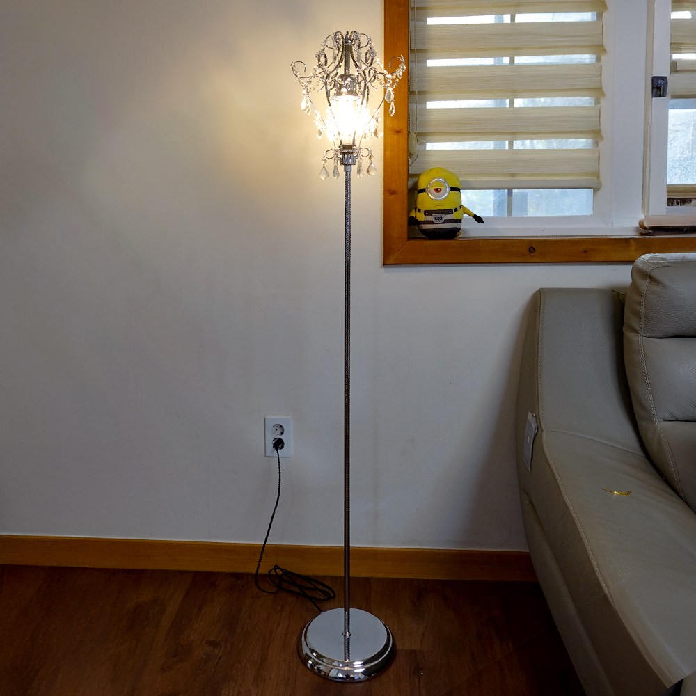 바니 크리스탈 장스탠드 거실 스탠드 조명 식물등 무드등 국내생산 on/off스위치 3단터치 스위치 LED 189,000원