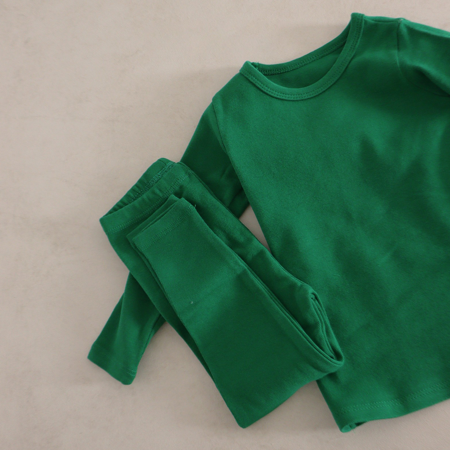 피카부 아동용 윈터 학생 실내복 상하의 세트 20,400원