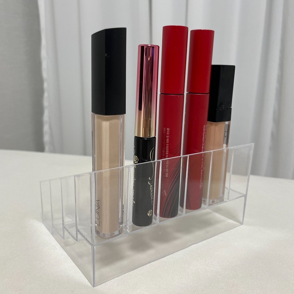 MARKET.MR_ 투명 아크릴 24구 립스틱 정리대 화장품수납 아크릴화장품정리함 립스틱정리함 립스틱보관함 브러쉬정리함 5,490원