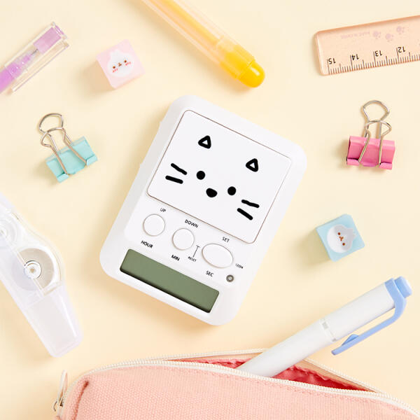 아트박스 캣 디데이스탑워치 화이트 14,900원