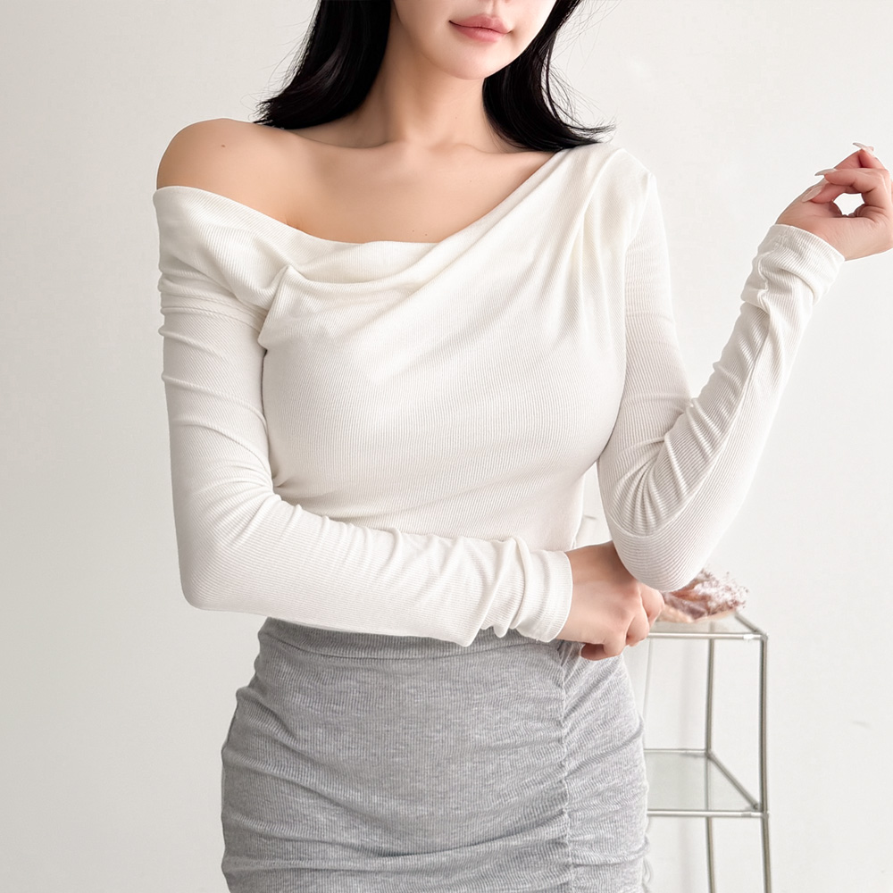 글램디브 폴크링 롱슬리브 오프숄더티 AB0189 25,900원