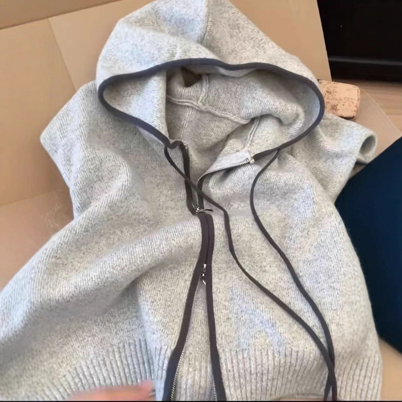 회색 이중 지퍼 후드 니트 가디건 여성 가을 겨울 신상품 루즈핏 부드러운 스웨터 31,380원