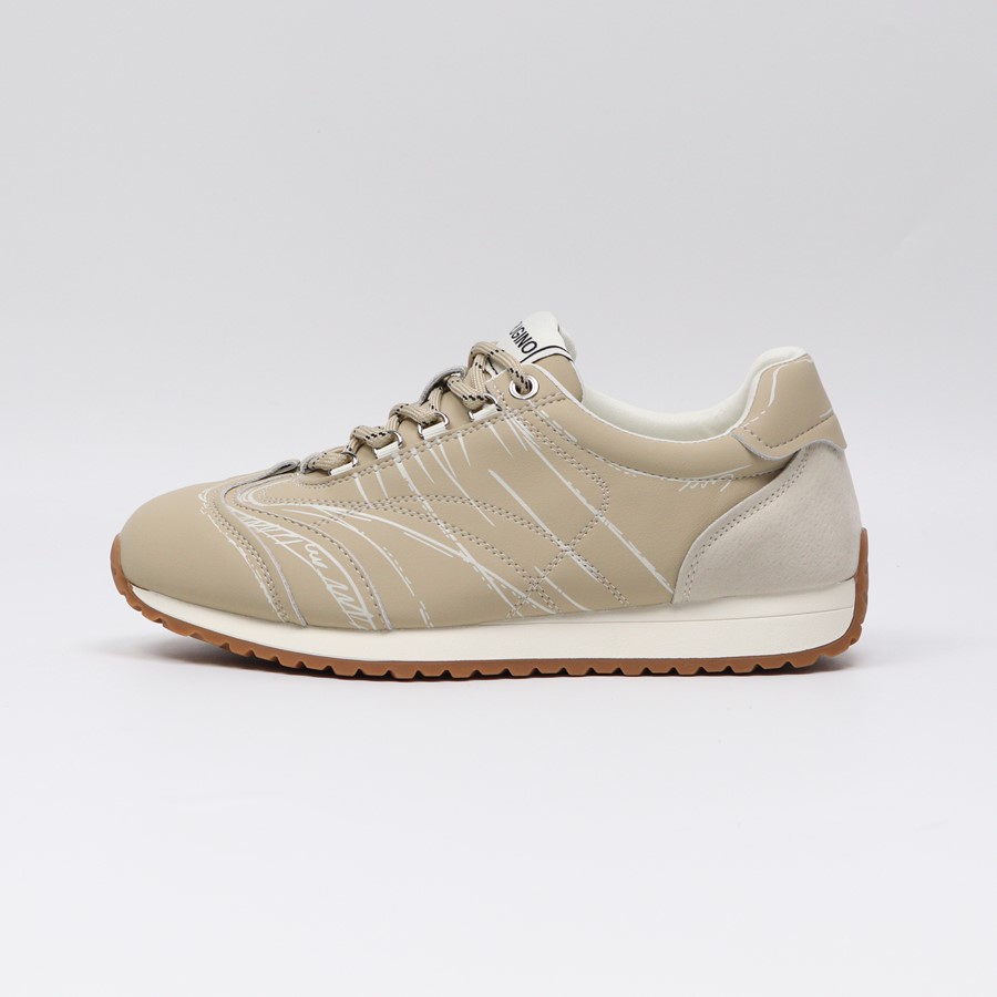 슈리오 여성 생활방수 컴포트 통굽 스니커즈 4cm 59,900원