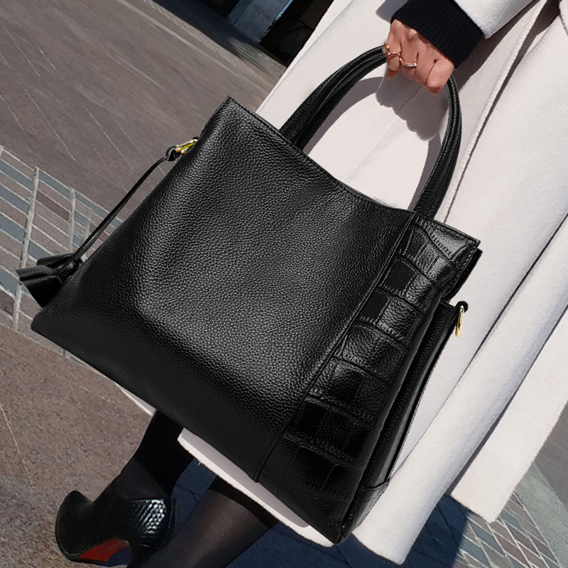 최상층 소가죽 패션 여성용 가방 대용량 어머니 핸드백 2025 새로운 여성용 고급 가죽 크로스바디 가방 71,910원