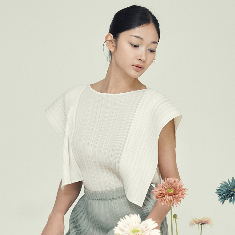 [피네플리츠] 숄더 커버 탑 (4 Color) 152,520원