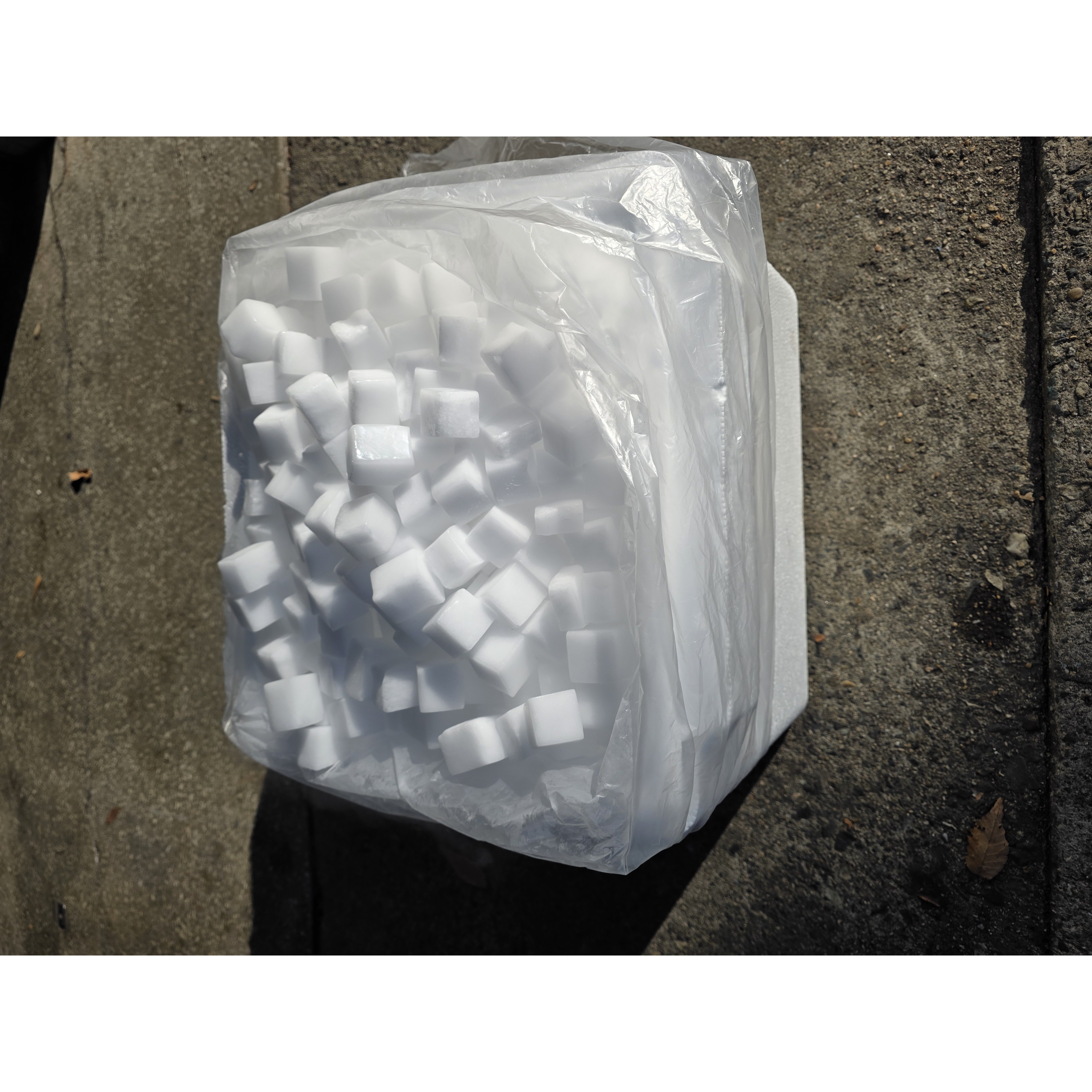 드라이아이스 버블큐브형 (약8Kg / 24Kg) 56,000원