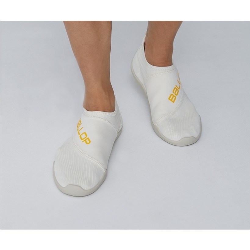 밸롭 [NC13밸롭] "여행을 떠나자~"  남녀공용 아쿠아 슈즈 모비딕  BA02010184  아이보리 29,000원