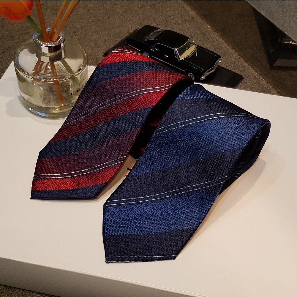노트르담 헤링본 포인트 사선 배색 스트라이프 패턴 세미 정장 넥타이 (2 Color) 23,900원